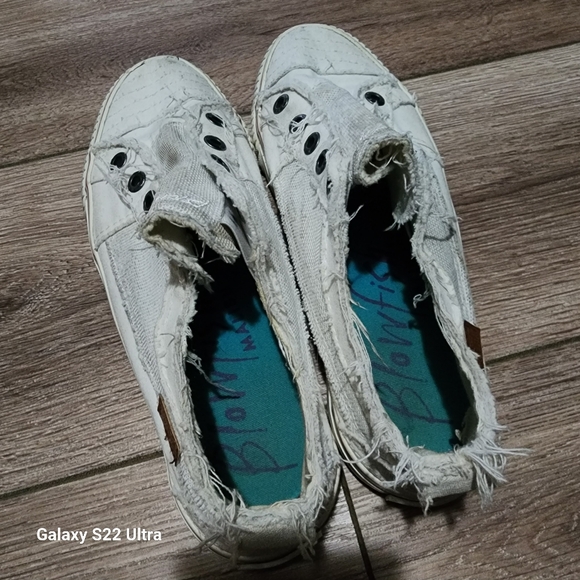 Used Blowfish Sneakers - Picture 6 of 6